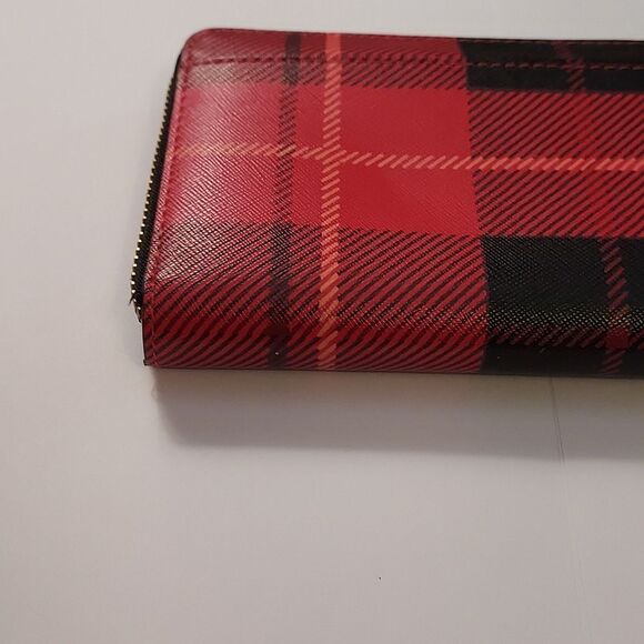 Kate Spade Red Plaid Wallet Saffiano leather zip around - Picture 9 of 12